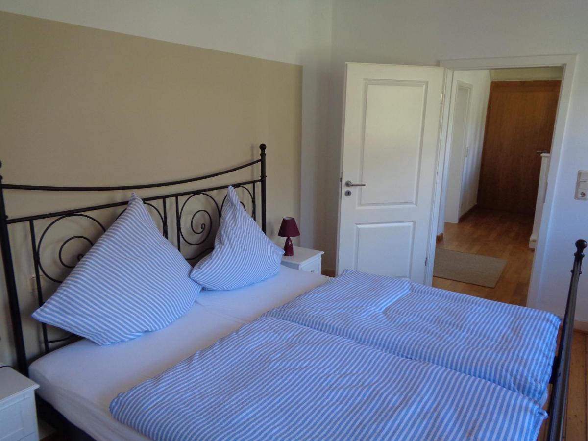 בראונברג Ferienwohnung Altes Pfarrhaus Mit Flair Und Moselblick מראה חיצוני תמונה