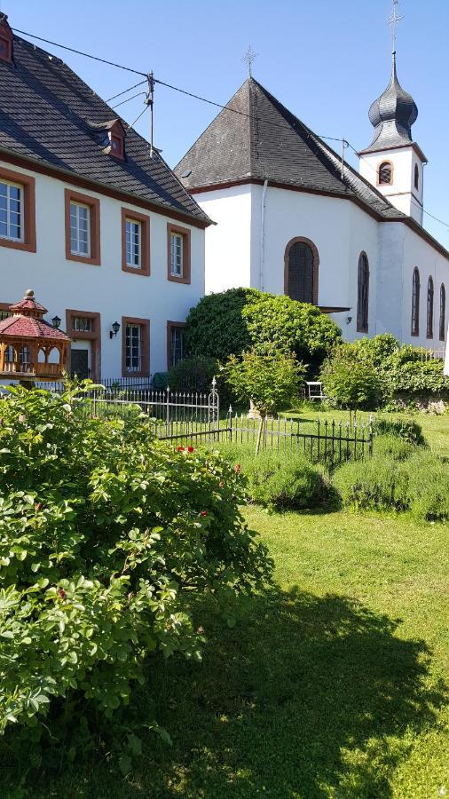 בראונברג Ferienwohnung Altes Pfarrhaus Mit Flair Und Moselblick מראה חיצוני תמונה