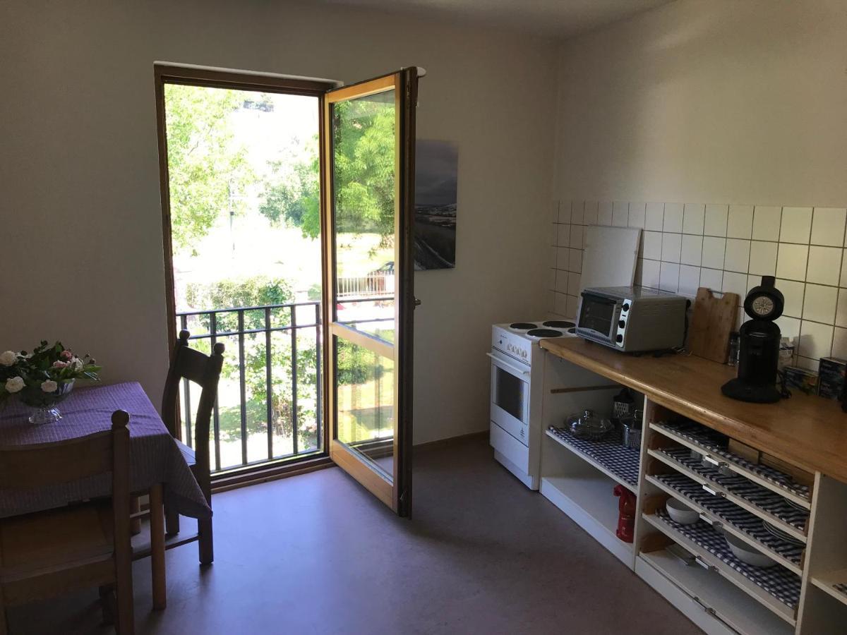 בראונברג Ferienwohnung Altes Pfarrhaus Mit Flair Und Moselblick מראה חיצוני תמונה